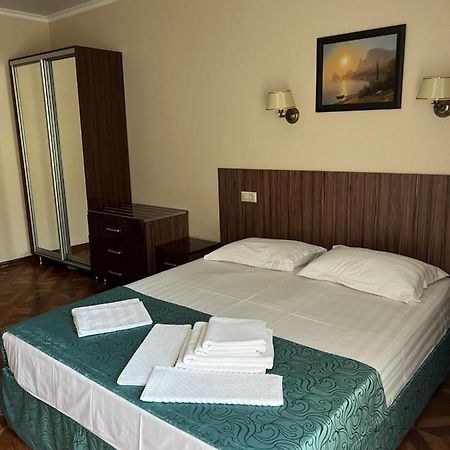Guest House Ritsa Gagra Exterior photo