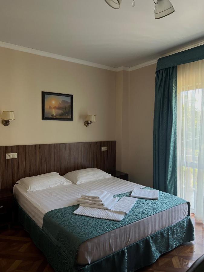 Guest House Ritsa Gagra Exterior photo