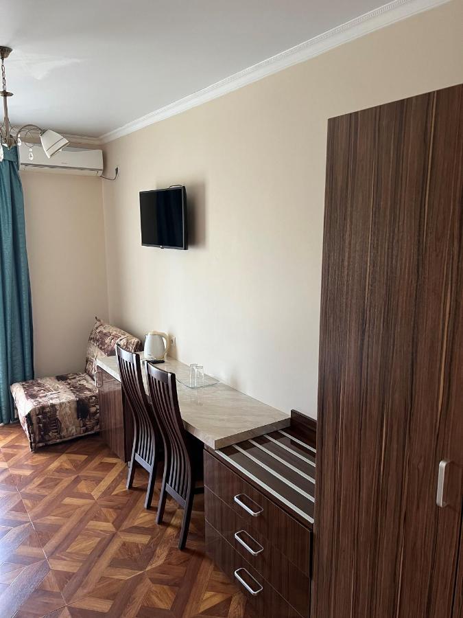 Guest House Ritsa Gagra Exterior photo